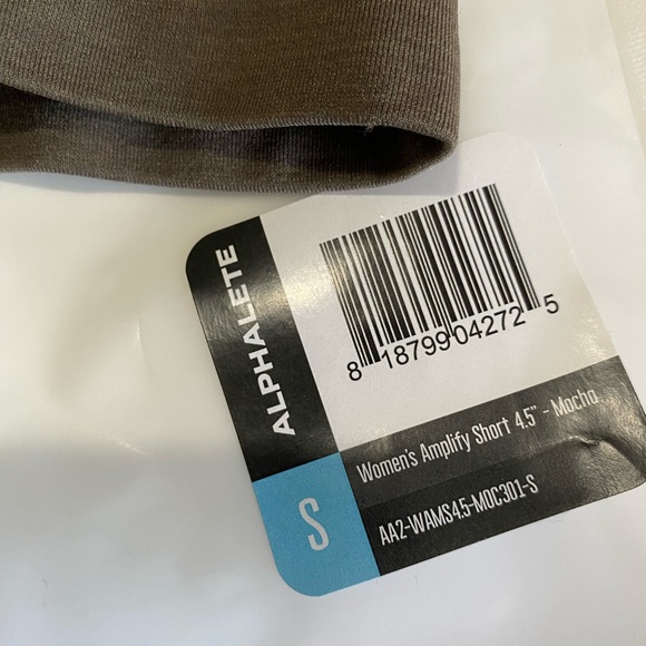 NEW Alphalete Mocha 4.5 Shorts - Picture 3 of 4